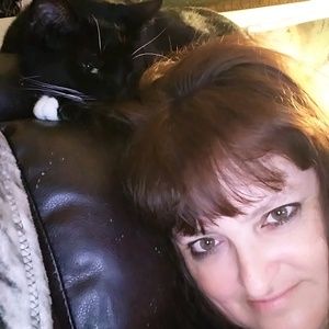 Meet your Posher, Shari